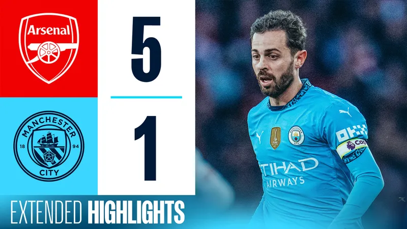 Cầu thủ Arsenal và Man City đấu tranh gay cấn trên sân cỏ
